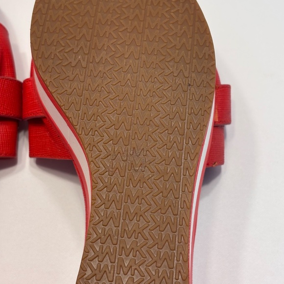 Michael Michael Kors Women's Wedges Sandals Slip On SZ 8 Red White Gold MK Accen - Picture 11 of 12